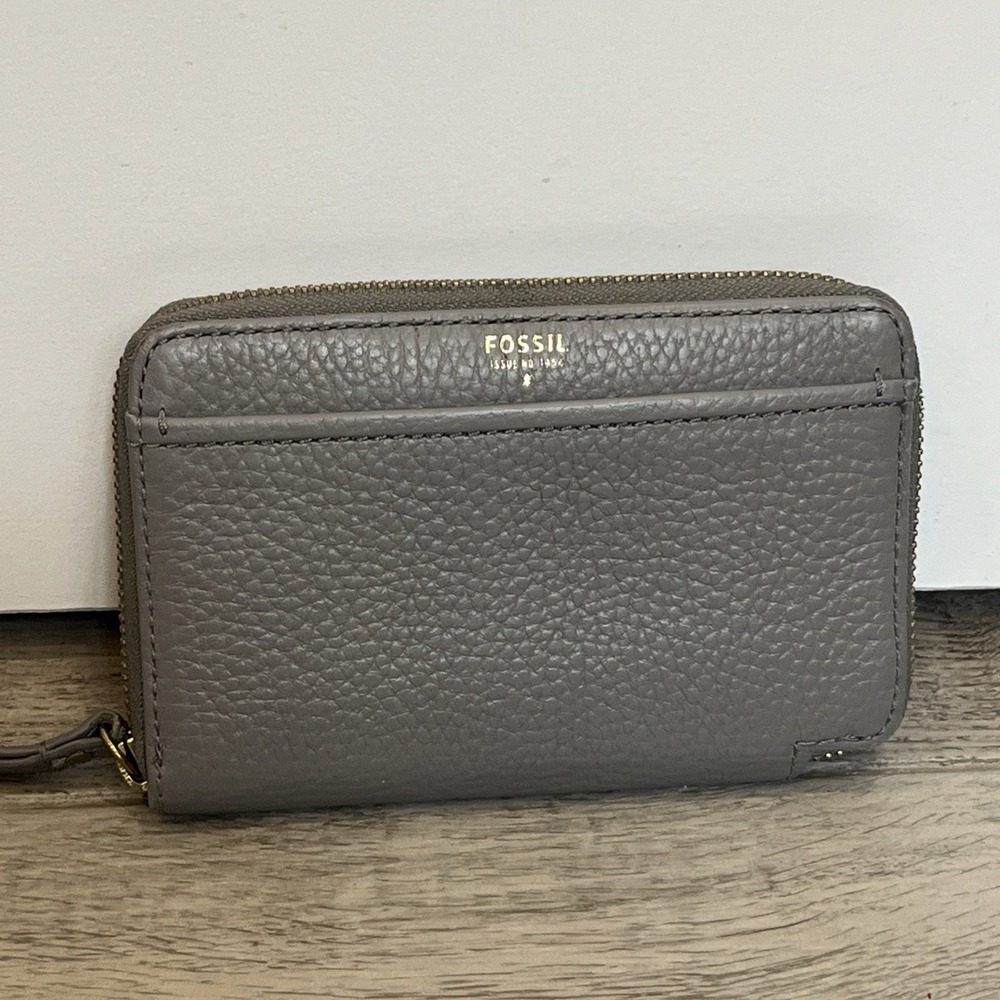 Fossil Women's Gray Leather Zip-Around Wallet w ID Window Card Slots